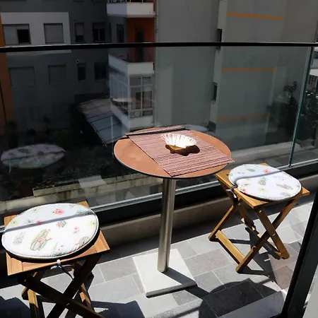Azura Apartman